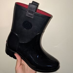 🎉Tommy Hilfiger rain boots! Worn once!🎉